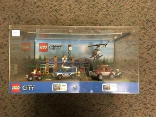 Lego Display Set, Forest Police Station & Police Pursuit.