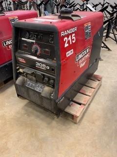 Lincoln Electric 305G Ranger Gas Powered Welder. SN U1140601175