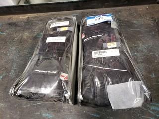 (2) Ladies Gloves and Mitts - Size Large