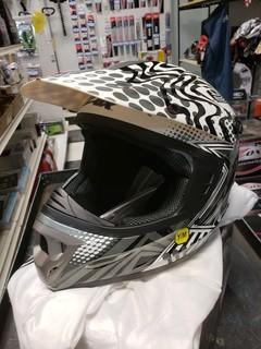 Youth Medium Riding Helmet 