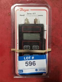 Dwyer Series 477 Handheld Digital Manometer