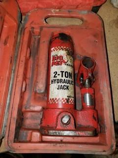 (1) 2 Ton Bottle Jack
