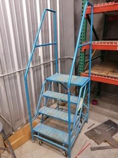 4-Step Portable Warehouse Ladder