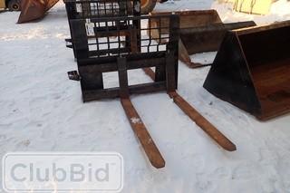 Caterpillar 4' Pallet Forks Attachment for Skid Steer. 