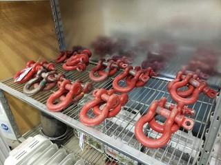 Qty Of Assorted Size Shackles