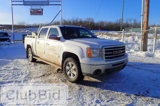 2013 GMC Sierra 1500 SLE 4x4 Crew Cab Pickup Truck. Vortec 5.3L Gas Engine. Automatic Transmission. Headache Rack. Tool Box. Showing 39,280kms. Unit PRH 147. SN 3GTP2VE78DG184763.