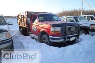 1994 Ford SU XLT DRW Regular Cab Deck Truck. Diesel Engine. Standard Transmission. Kms NA. SN 1FDLF47F6REA43573. **INOPERABLE**