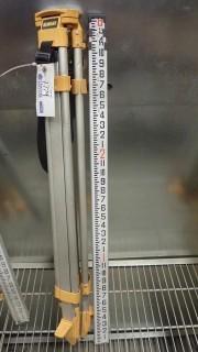 Dewalt Tripod C/w Elevation Stick