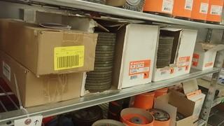 Contents Of Shelf Includes: Qty Of Grinding Discs 