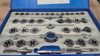 Tap And Die Set