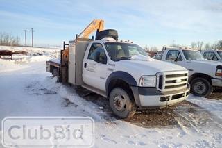 2007 Ford F-550 Super Duty XLT 4x4 DRW Regular Cab Deck Truck. Diesel Engine. Automatic Transmission. Effer 6245 Knuckle Picker. Kms NA. SN 1FDAF57P47EB26616. **PARTS ONLY**