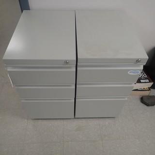 (2) 3-Drawer Metal Filing Cabinets