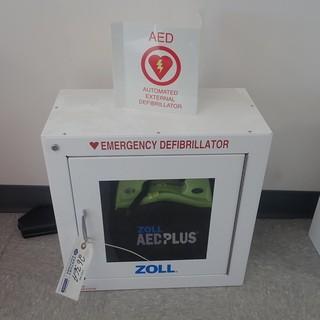 Zoll AED Plus Emergency Defibrillator 