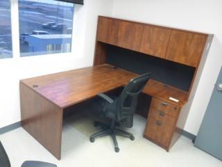 Wood Office Desk C/w Hutch And Cloth Task Chair