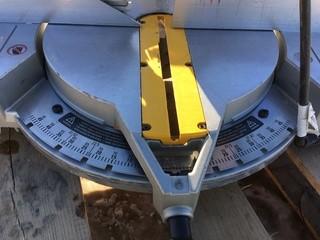 Dewalt 12" Compound Mitre Saw.