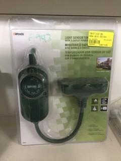 Woods Outdoor Lighting Timer with 3 Outlet Powerblock.