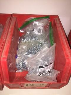 Qty of 1" Machine Screws.