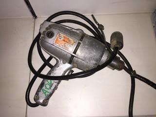 Black & Decker 7250 1/2" Reversing Drill.