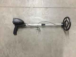 Metal Detector.