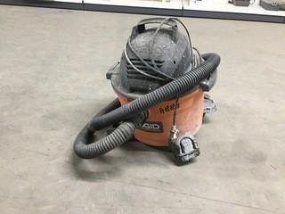 Ridgid Shop Vac, Missing Wheel & Attachments.