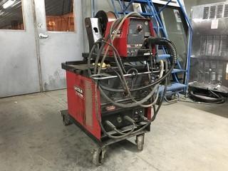 Lincoln Electric Idealarc CV305 Mig Welder c/w LF-72 Wire Feeder, 3 Phase.