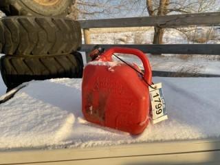 Plastic 5 L Gas Can. Missing Pieces.