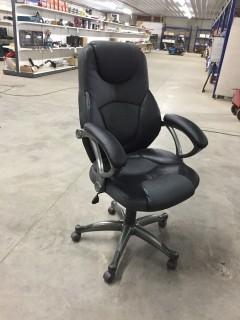 Rolling Adjustable Office Chair.