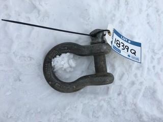 Heavy Duty Clevis 1 1/8" Straps.