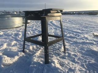 Varidesk Pro Plus 30.