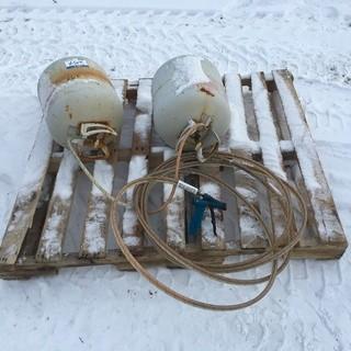 Compressed Air Cannisters w/Nozzle.