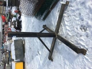 4-Leg Metal Stand 44" Tall.