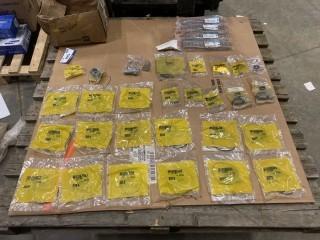 Quantity of John Deere / Hitachi Parts, O-Rings, Clamps and Misc (E-1,1,3)