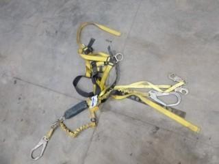 (1) Safety Harness (1) Safety Lanyards (E-1,5,1)