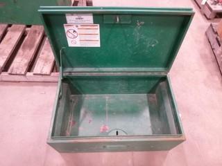 32" x 19" Green Lee Job Box, Model 1332  (E-2,3,3)