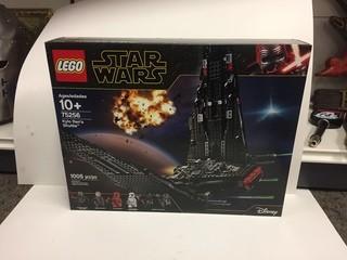 Star Wars Lego Kylo Ren's Shuttle 1005 Piece Set.