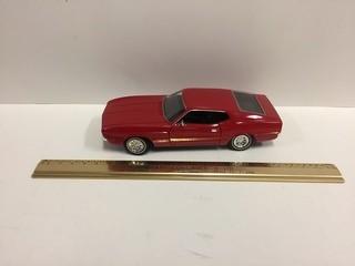 Motor Max 1971 Ford Mustang Sportsroof Diecast Model, 1:24 Scale.