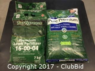 (2) 7KG Bags of Turfgreen 16-00-04 Fertilizer & 5 KG Bag of Scotts Grass Seed