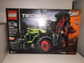 Lego Technic Claas Xerion 5000 Trac VC 1977 Piece Set.