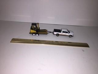 2015 Ram 1500 Diecast Truck & Trailer with Forklift.