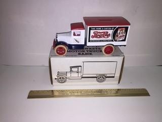 Ertl 1931 Hawkeye Motor Truck Diecast Coin Bank, 1:34 Scale.