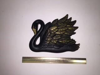 Chalkware Swan Wall Hanging.