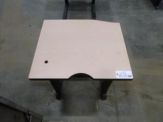 25" x 30" Desk  (E-4,2,2)