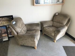 Lot of 2 Arm Chairs.
