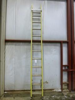 24' Featherlite Extension Ladder, Working Load-300lbs