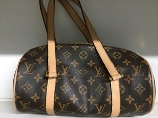 Louis Vuitton Replica Purse.