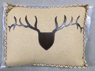 Trophy Head Applique 14" x 18" Decorative Pillow.