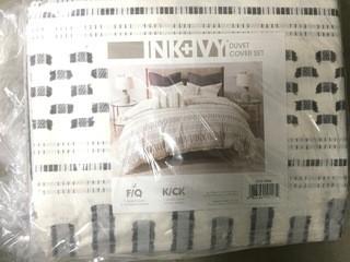 Ink & Ivy 3 Piece Duvet Set.