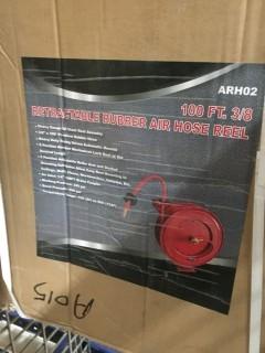 100ft 3/8, Retractable Rubber Air Hose Reel.