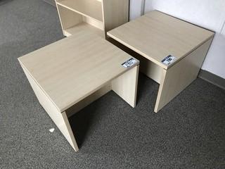 Lot of 2 Side Tables.