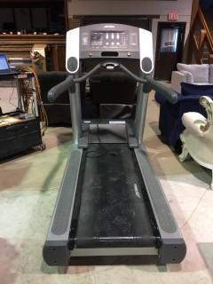 Life Fitness 97ti Flex Deck Shock Absorbing Tread Mill.
